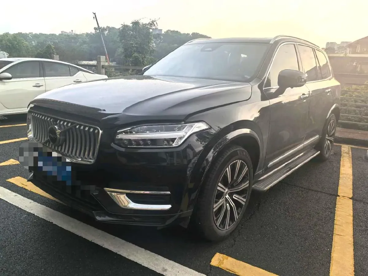 2023 Volvo XC90 2.0T 299HP L4 8AT,autocango,china used car exporter,china ev exporter,chinese used car exporter,chinese used ev exporter