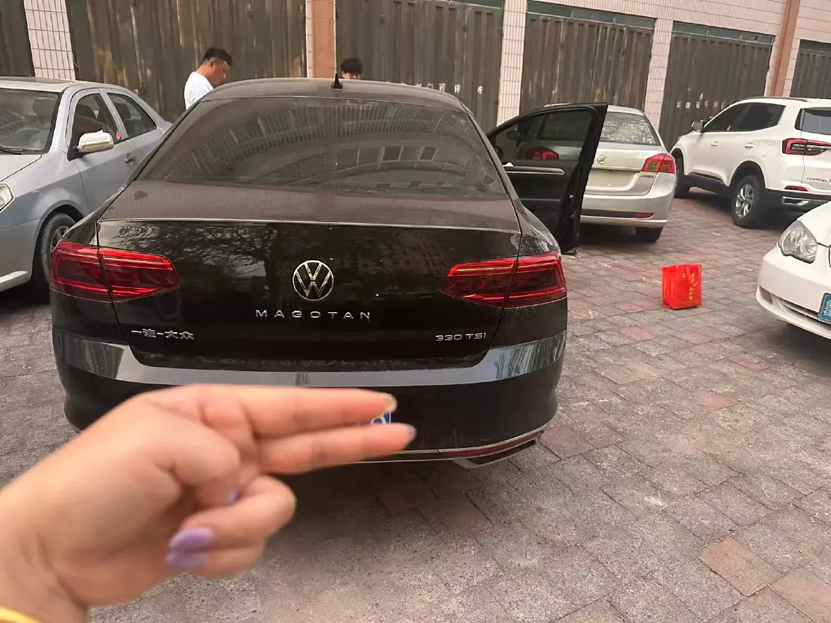 2021 Volkswagen Magotan 2.0T 186HP L4 7DCT,autocango,china used car exporter,china ev exporter,chinese used car exporter,chinese used ev exporter