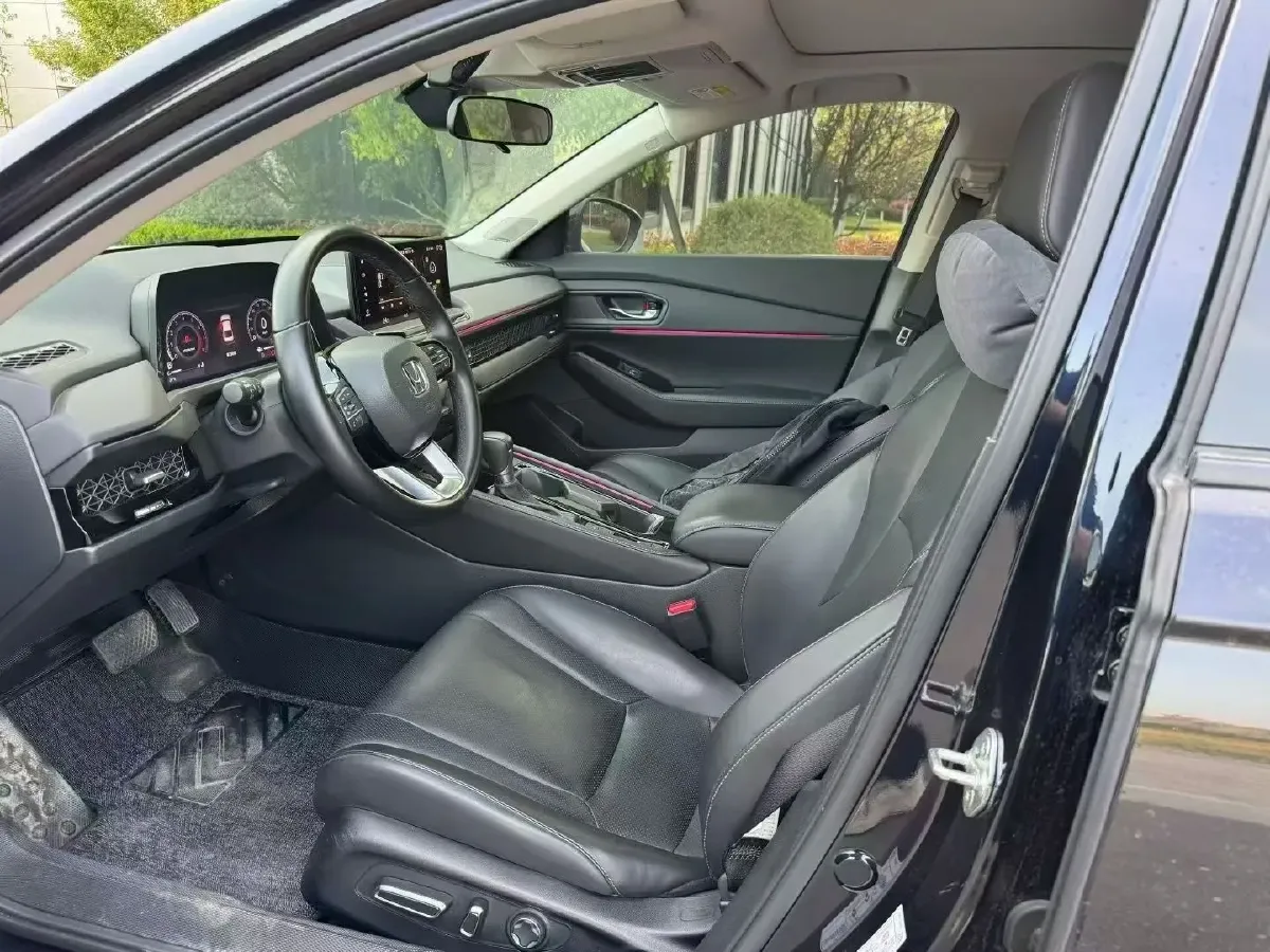 2023 Honda Accord 1.5T 192HP L4 CVT,autocango,china used car exporter,china ev exporter,chinese used car exporter,chinese used ev exporter