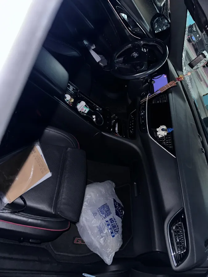 2021 Buick Regal 2.0T 237HP L4 9AT,autocango,china used car exporter,china ev exporter,chinese used car exporter,chinese used ev exporter