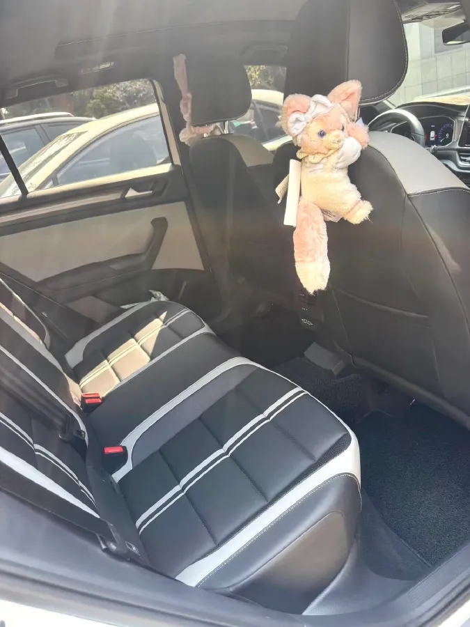 2024 Volkswagen T-Roc 1.5T 160HP L4 7DCT,autocango,china used car exporter,china ev exporter,chinese used car exporter,chinese used ev exporter