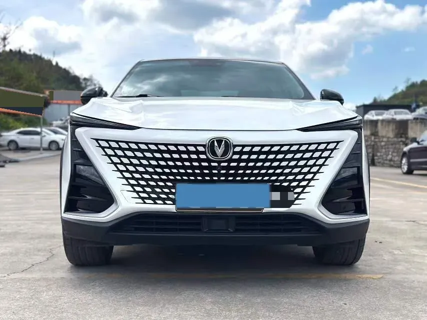 2022 ChangAn UNI-T 1.5T 188HP L4 7DCT,autocango,china used car exporter,china ev exporter,chinese used car exporter,chinese used ev exporter