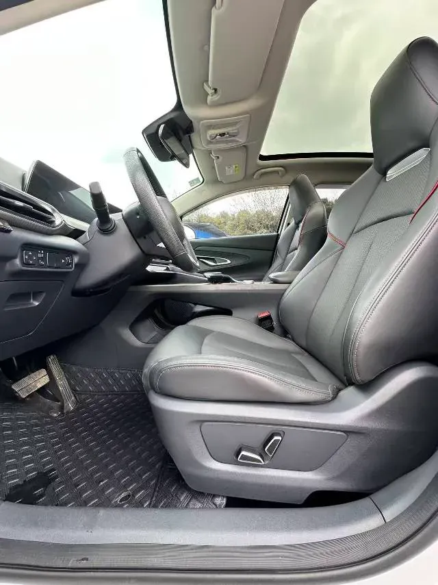 2022 ChangAn UNI-T 1.5T 188HP L4 7DCT,autocango,china used car exporter,china ev exporter,chinese used car exporter,chinese used ev exporter