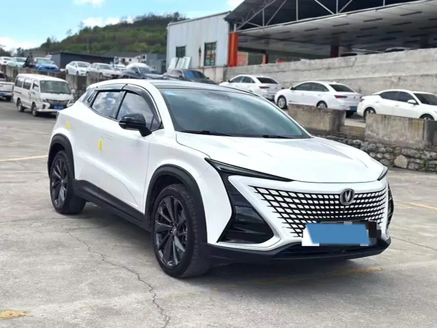 2022 ChangAn UNI-T 1.5T 188HP L4 7DCT,autocango,china used car exporter,china ev exporter,chinese used car exporter,chinese used ev exporter