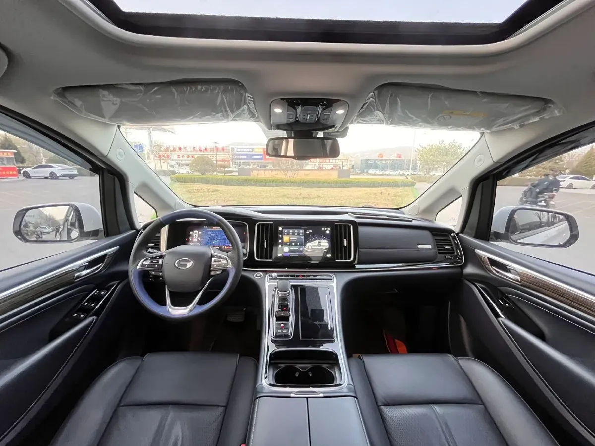 2021 GAC Trumpchi M8 2.0T 252HP L4 8AT,autocango,china used car exporter,china ev exporter,chinese used car exporter,chinese used ev exporter