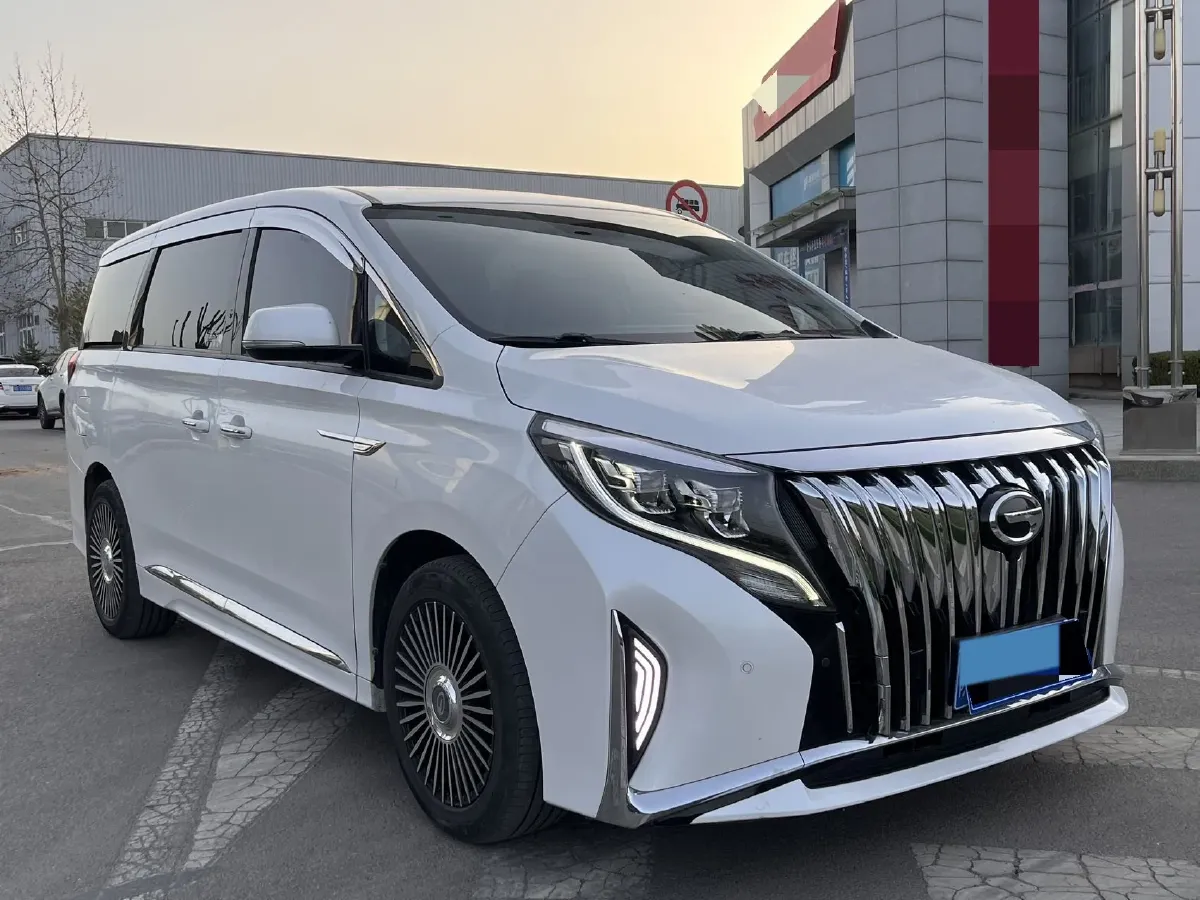 2021 GAC Trumpchi M8 2.0T 252HP L4 8AT,autocango,china used car exporter,china ev exporter,chinese used car exporter,chinese used ev exporter