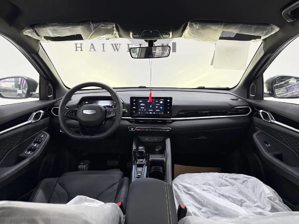 2025 Geely Coolray 1.5T 181HP L4 7DCT,autocango,china used car exporter,china ev exporter,chinese used car exporter,chinese used ev exporter