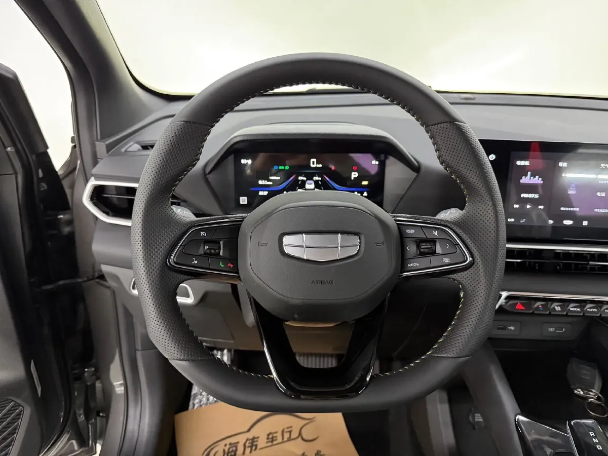 2025 Geely Coolray 1.5T 181HP L4 7DCT,autocango,china used car exporter,china ev exporter,chinese used car exporter,chinese used ev exporter