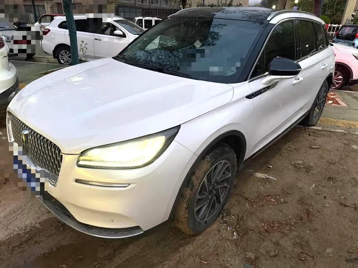 2022 Lincoln Corsair 2.0T 245HP L4 8AT,autocango,china used car exporter,china ev exporter,chinese used car exporter,chinese used ev exporter