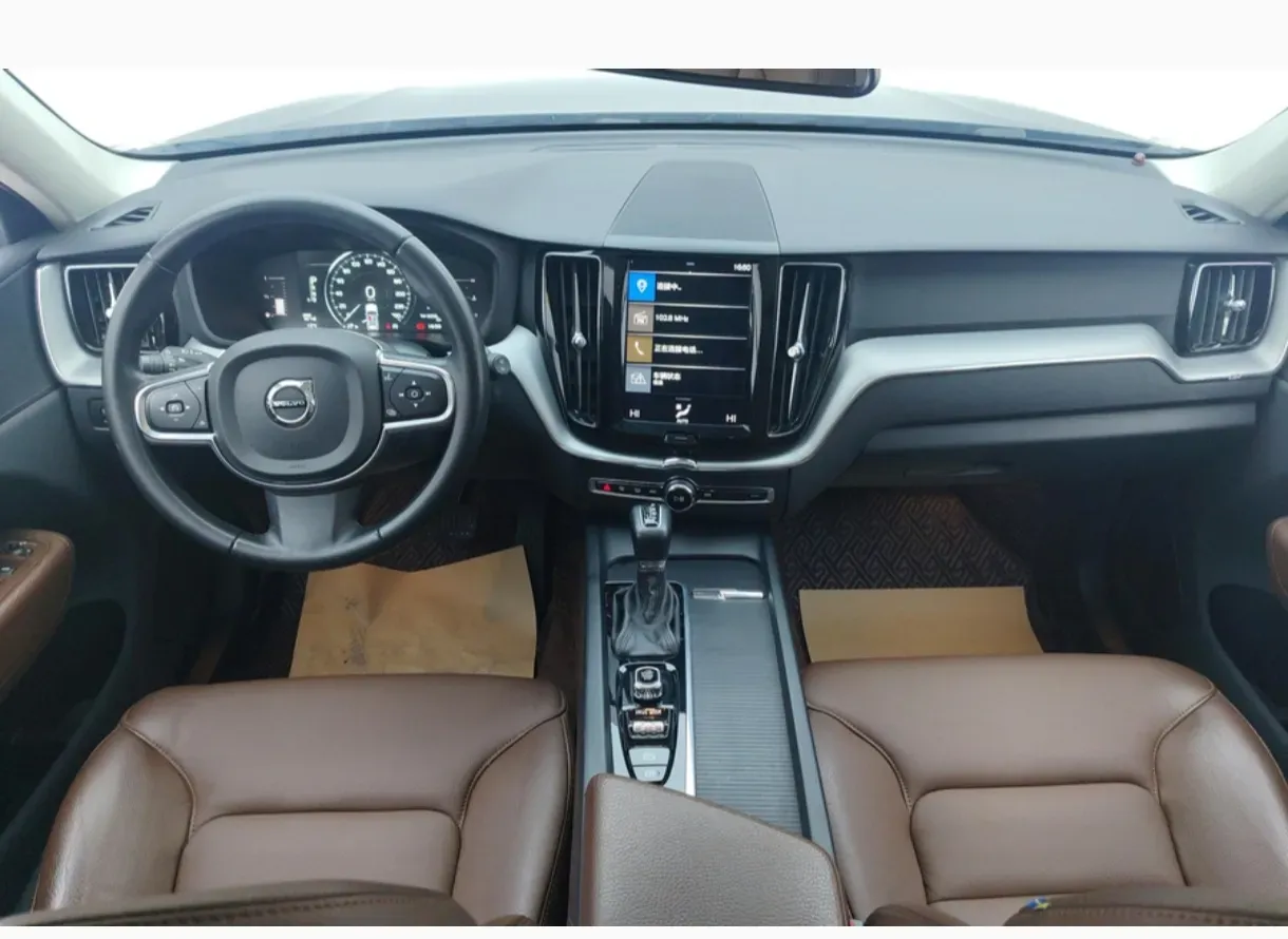 2020 Volvo XC60 2.0T 254HP L4 8AT,autocango,china used car exporter,china ev exporter,chinese used car exporter,chinese used ev exporter