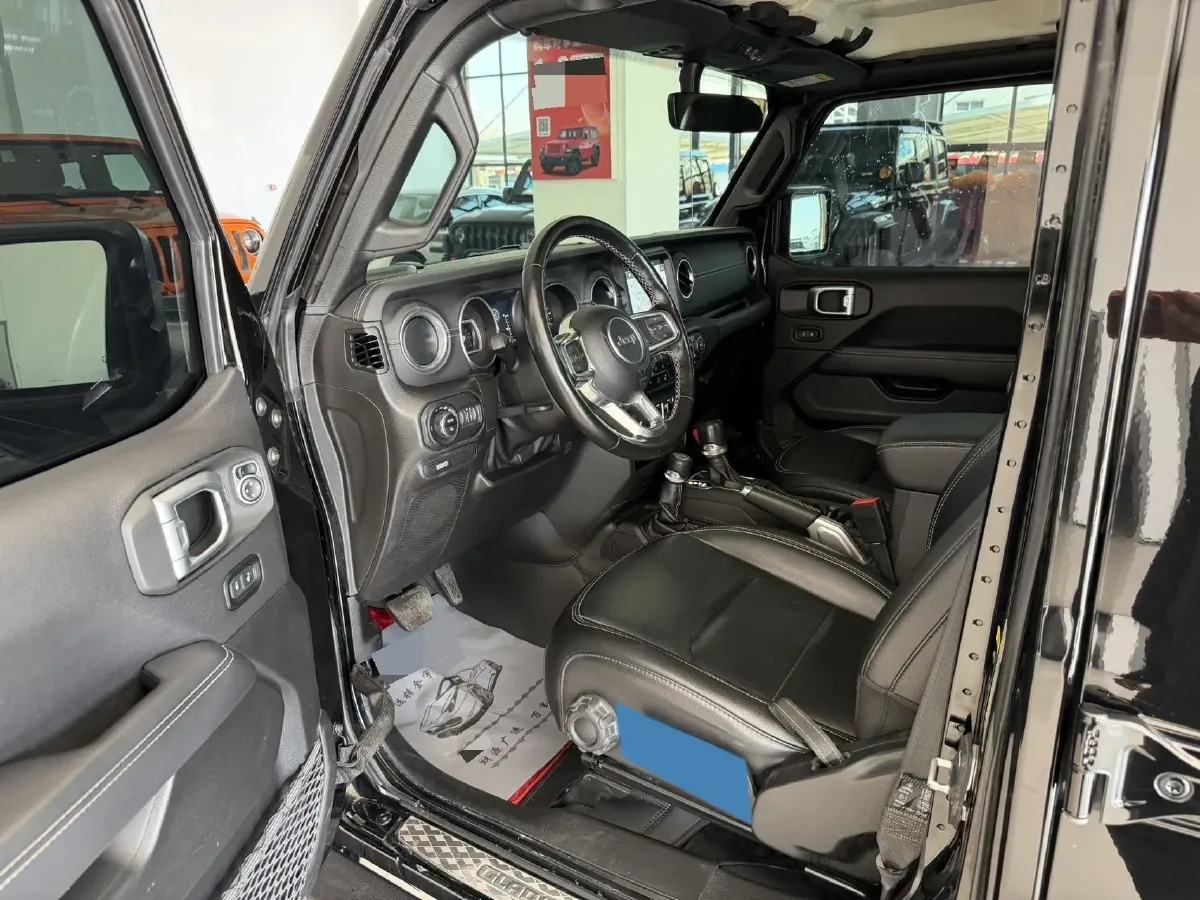 2019 Jeep Wrangler 2.0T 266HP L4 8AT,autocango,china used car exporter,china ev exporter,chinese used car exporter,chinese used ev exporter