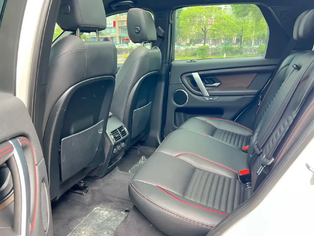 2021 Land Rover Discovery Sport 2.0T 249HP L4 9AT,autocango,china used car exporter,china ev exporter,chinese used car exporter,chinese used ev exporter