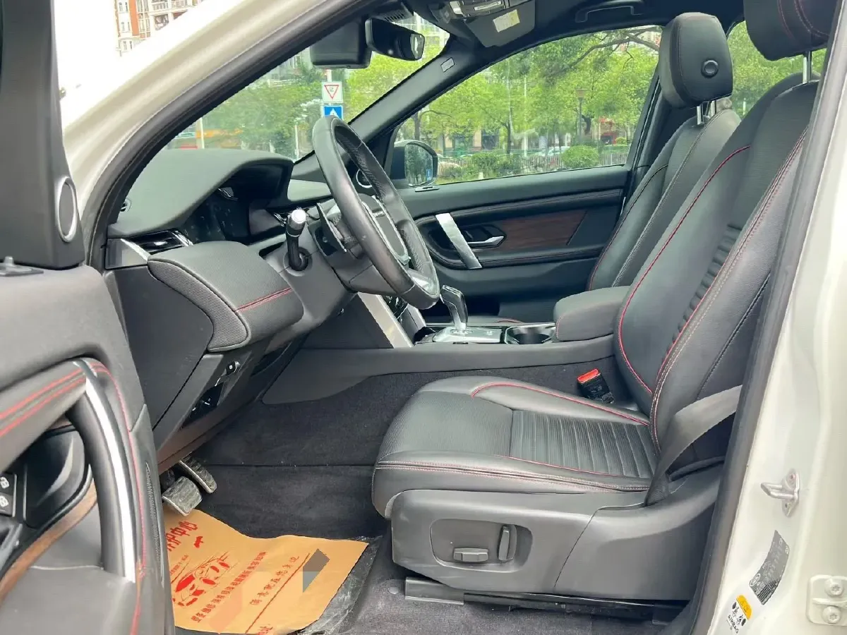2021 Land Rover Discovery Sport 2.0T 249HP L4 9AT,autocango,china used car exporter,china ev exporter,chinese used car exporter,chinese used ev exporter