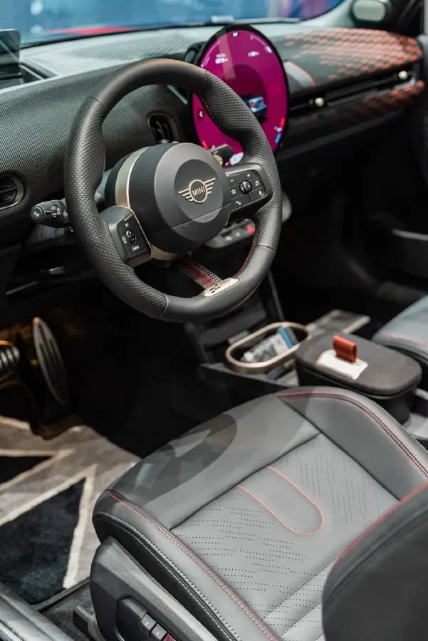 2025 MINI JCW 2.0T 231HP L4 7DCT,autocango,china used car exporter,china ev exporter,chinese used car exporter,chinese used ev exporter