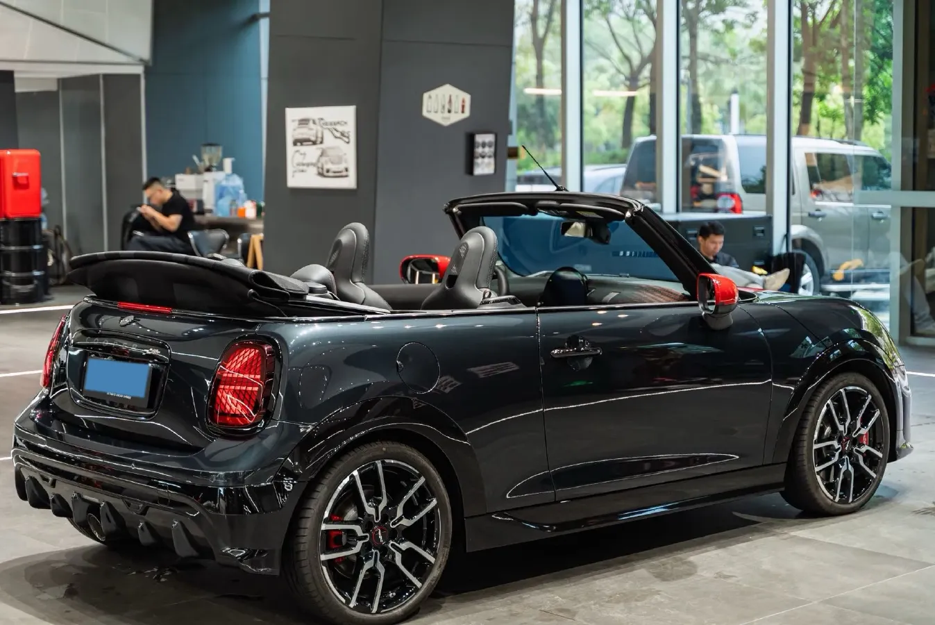 2025 MINI JCW 2.0T 231HP L4 7DCT,autocango,china used car exporter,china ev exporter,chinese used car exporter,chinese used ev exporter