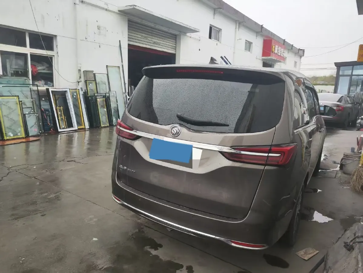 2021 Buick GL8 2.0T 237HP L4 9AT,autocango,china used car exporter,china ev exporter,chinese used car exporter,chinese used ev exporter