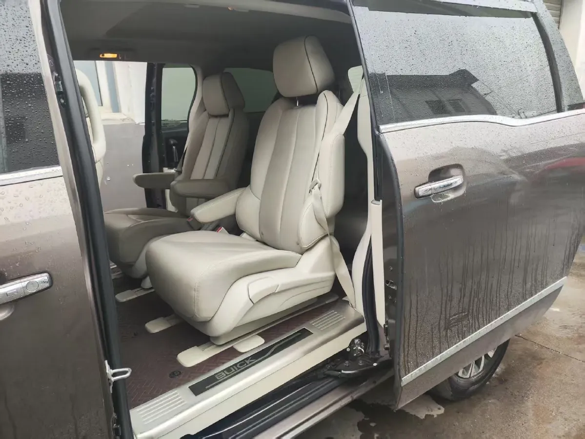 2021 Buick GL8 2.0T 237HP L4 9AT,autocango,china used car exporter,china ev exporter,chinese used car exporter,chinese used ev exporter