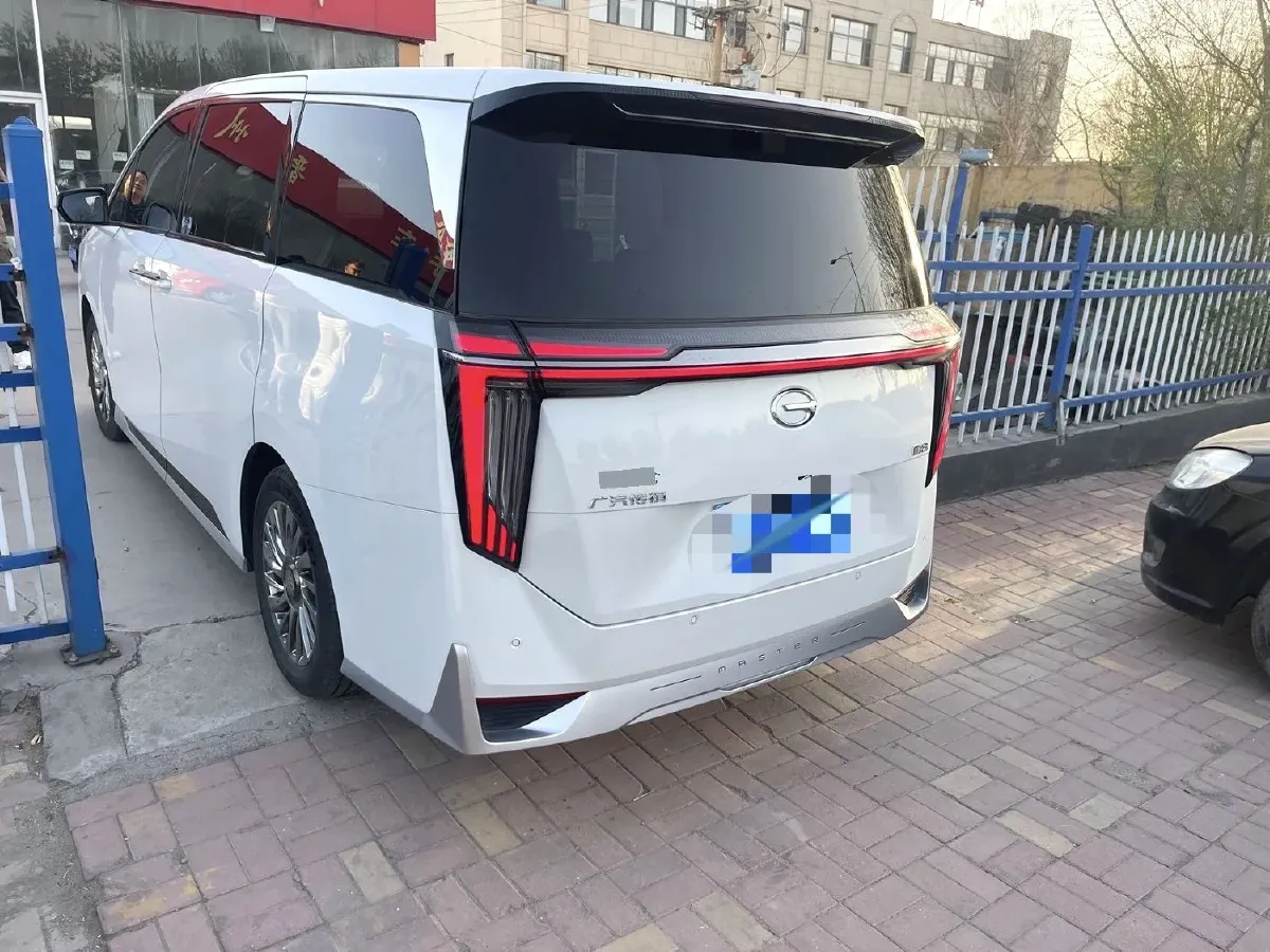 2024 GAC Trumpchi M8 2.0T 252HP L4 8AT,autocango,china used car exporter,china ev exporter,chinese used car exporter,chinese used ev exporter