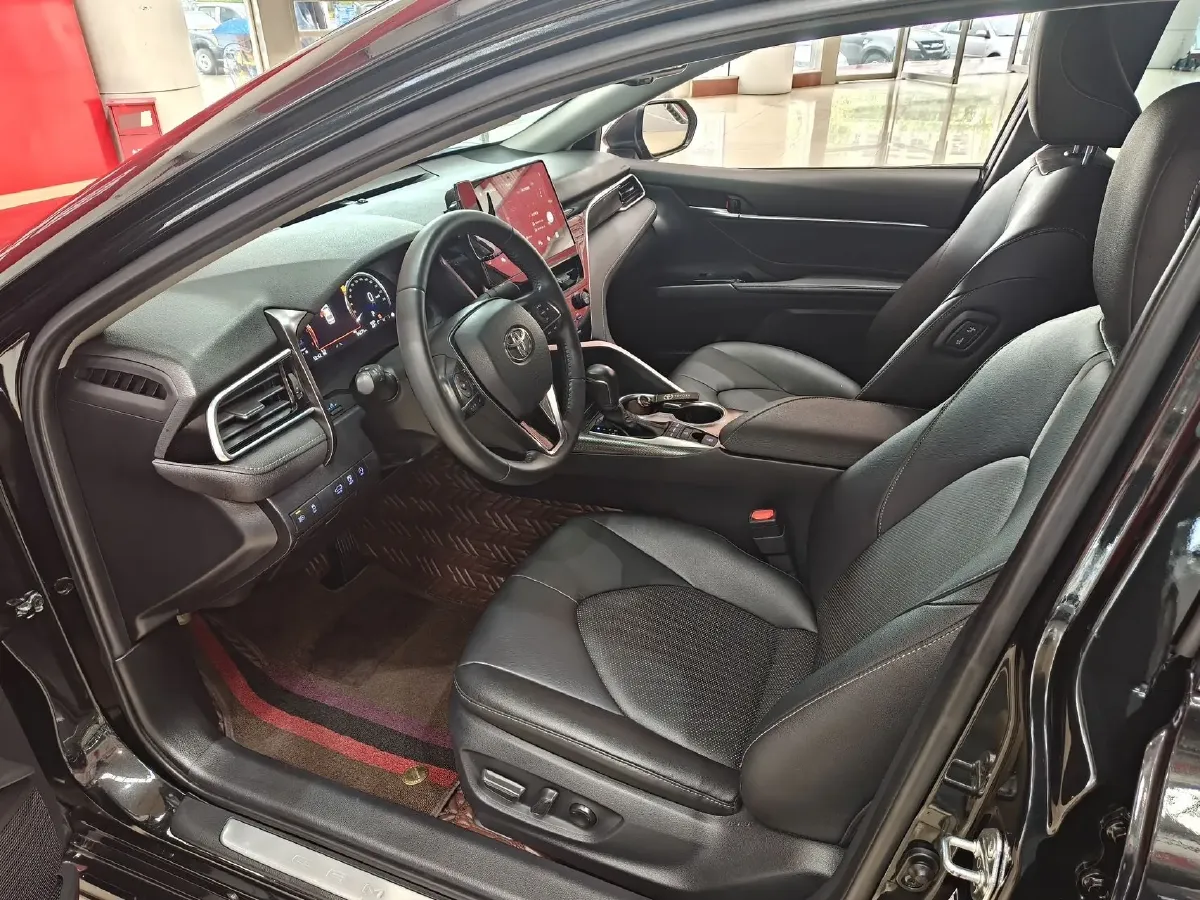 2021 Toyota Camry 2.5L 209HP L4 8AT,autocango,china used car exporter,china ev exporter,chinese used car exporter,chinese used ev exporter