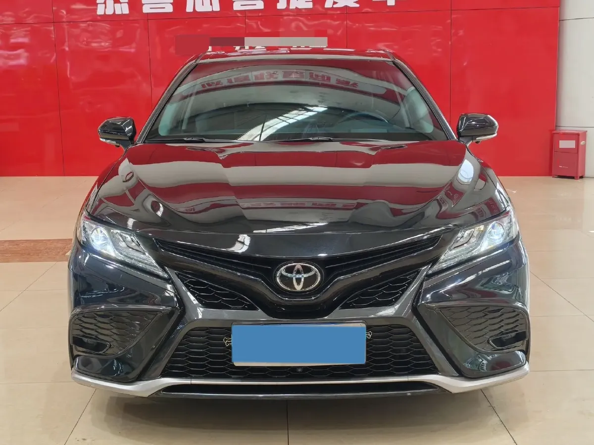 2021 Toyota Camry 2.5L 209HP L4 8AT,autocango,china used car exporter,china ev exporter,chinese used car exporter,chinese used ev exporter