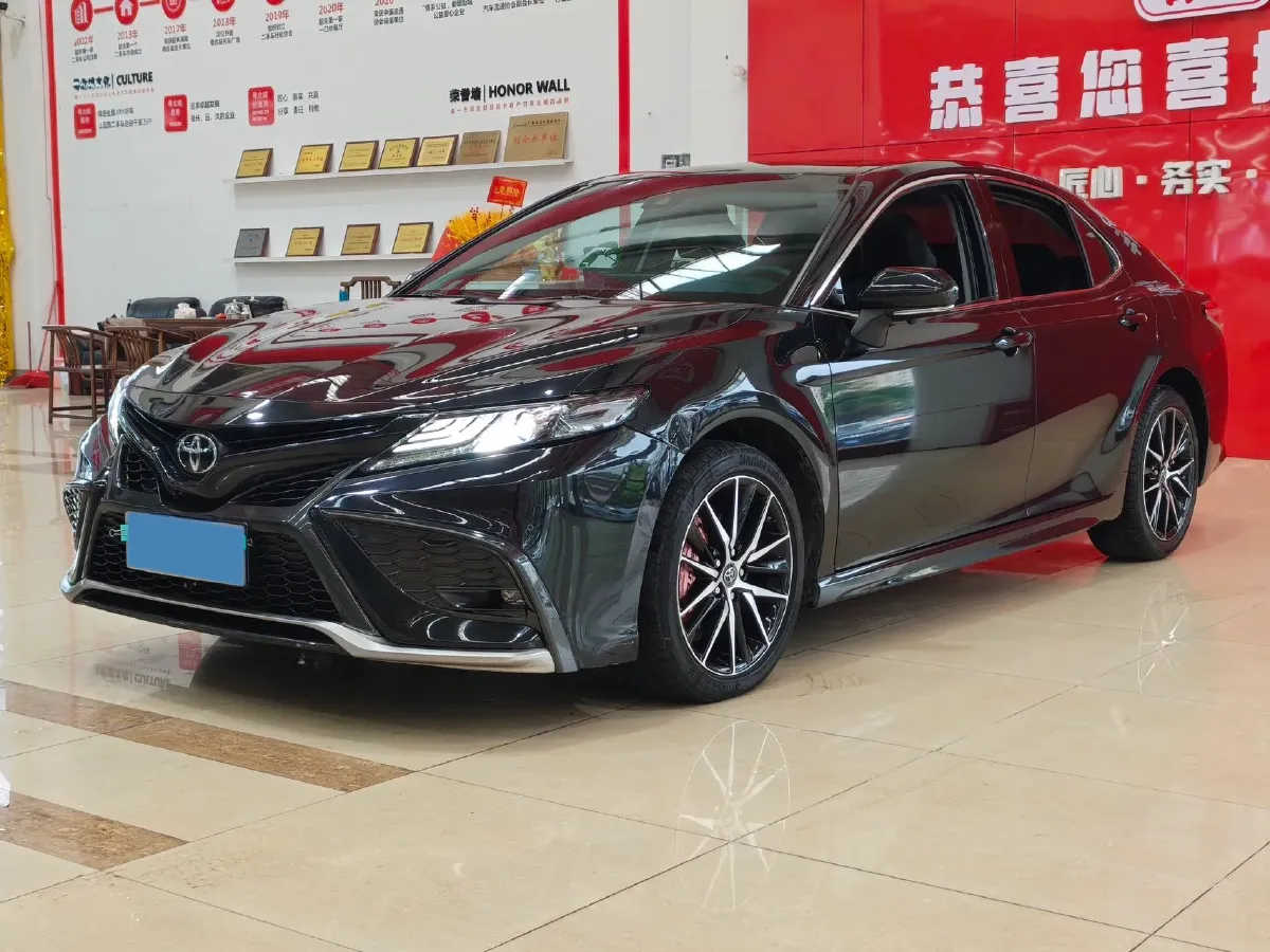 2021 Toyota Camry 2.5L 209HP L4 8AT,autocango,china used car exporter,china ev exporter,chinese used car exporter,chinese used ev exporter