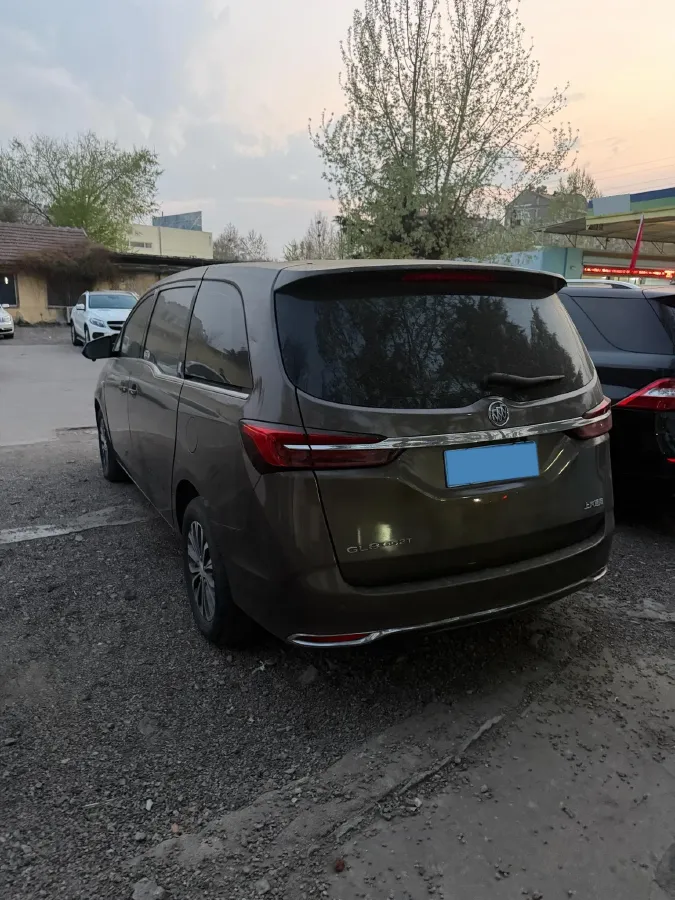 2021 Buick GL8 2.0T 237HP L4 9AT,autocango,china used car exporter,china ev exporter,chinese used car exporter,chinese used ev exporter
