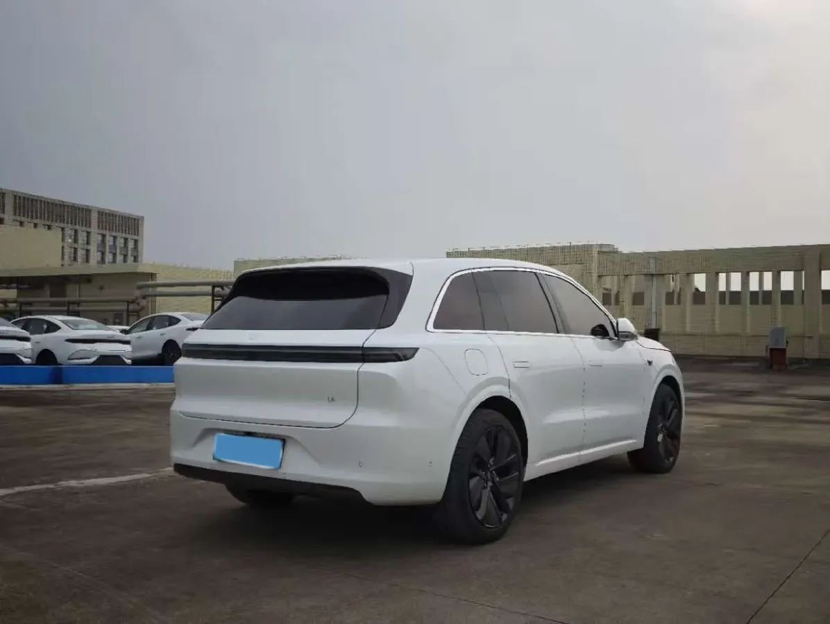 2024 Li L6 Range Extended 154HP L4 REEV 36.8KWH,autocango,china used car exporter,china ev exporter,chinese used car exporter,chinese used ev exporter
