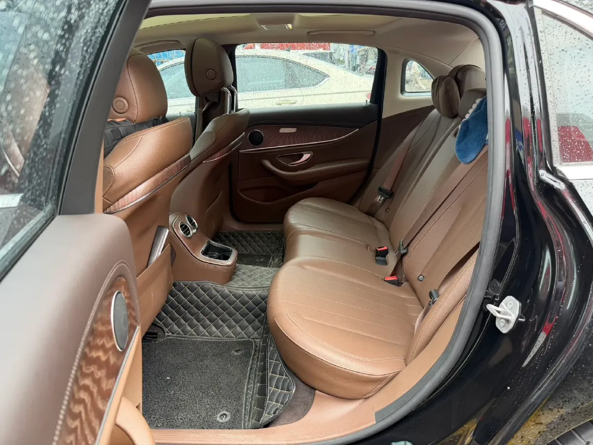 2022 Mercedes-Benz GLC Class 2.0T 258HP L4 9AT,autocango,china used car exporter,china ev exporter,chinese used car exporter,chinese used ev exporter