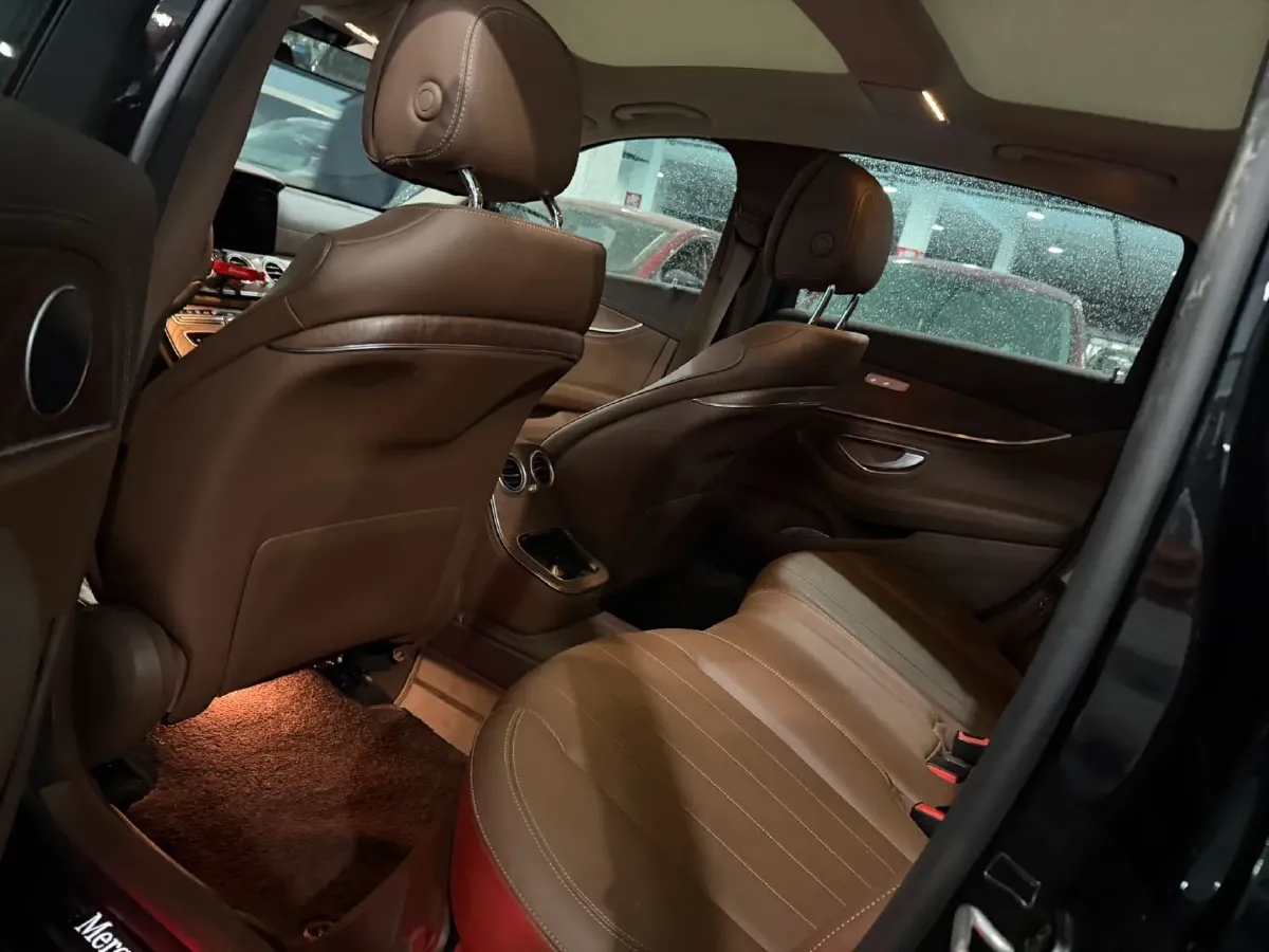 2021 Mercedes-Benz E Class 2.0T 258HP L4 9AT,autocango,china used car exporter,china ev exporter,chinese used car exporter,chinese used ev exporter