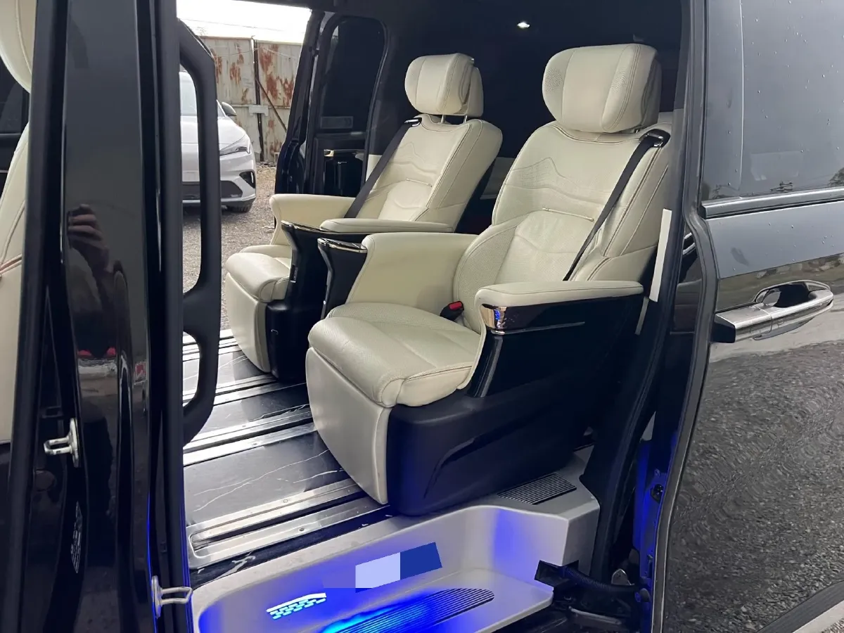 2023 GAC Trumpchi M8 2.0T 252HP L4 8AT,autocango,china used car exporter,china ev exporter,chinese used car exporter,chinese used ev exporter