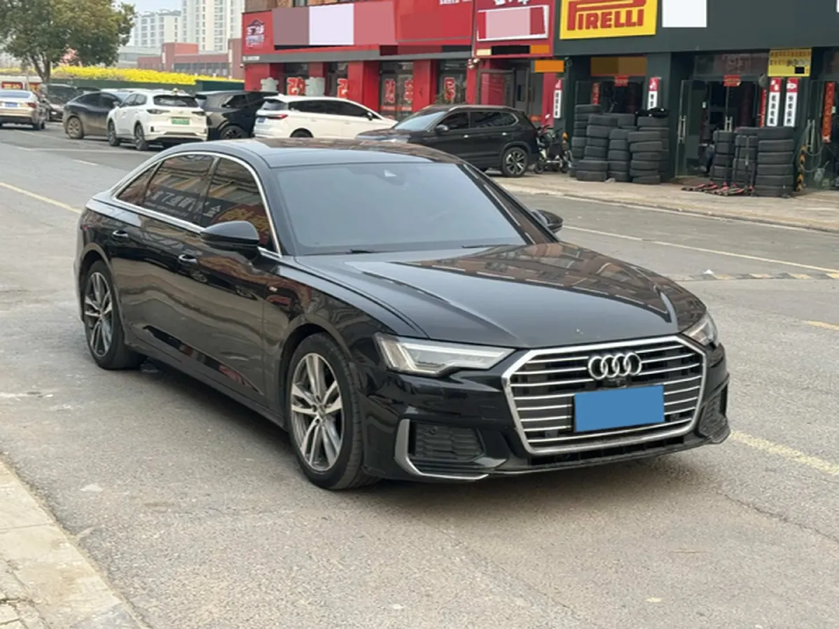2021 Audi A6L 2.0T 190HP L4 7DCT,autocango,china used car exporter,china ev exporter,chinese used car exporter,chinese used ev exporter