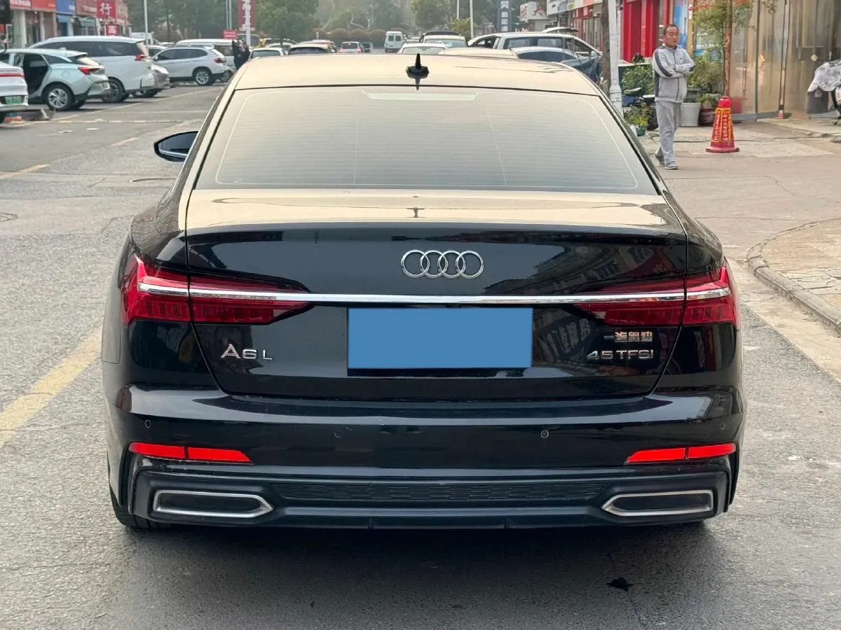2021 Audi A6L 2.0T 190HP L4 7DCT,autocango,china used car exporter,china ev exporter,chinese used car exporter,chinese used ev exporter