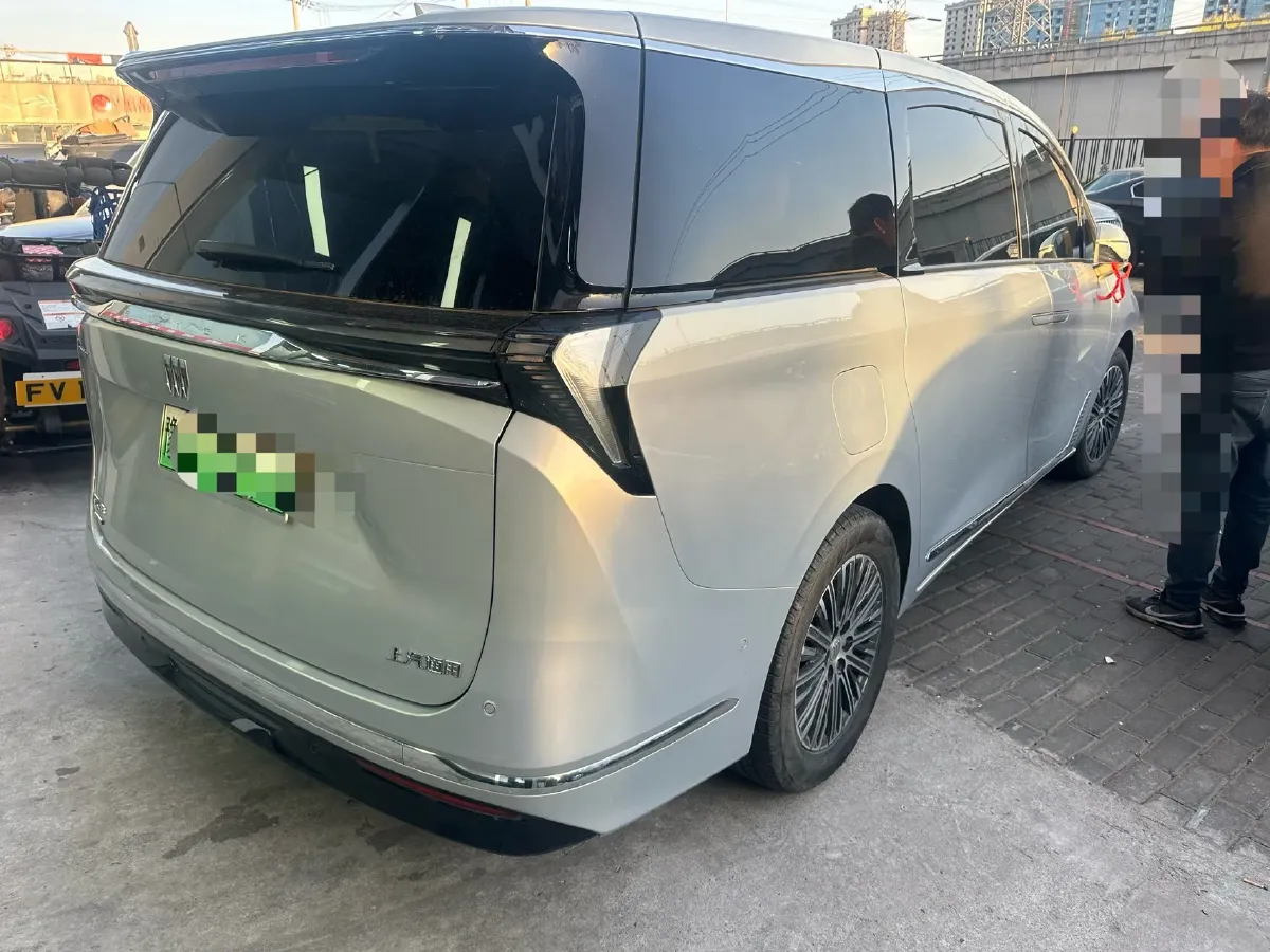 2024 Buick GL8 1.5T 180HP L4 2DHT PHEV 24.4KWH,autocango,china used car exporter,china ev exporter,chinese used car exporter,chinese used ev exporter