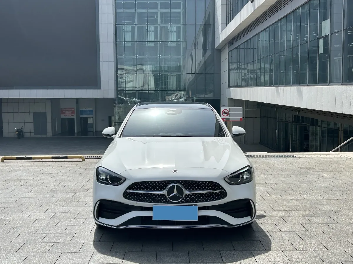 2025 Mercedes-Benz C Class 1.5T 204HP L4 9AT,autocango,china used car exporter,china ev exporter,chinese used car exporter,chinese used ev exporter