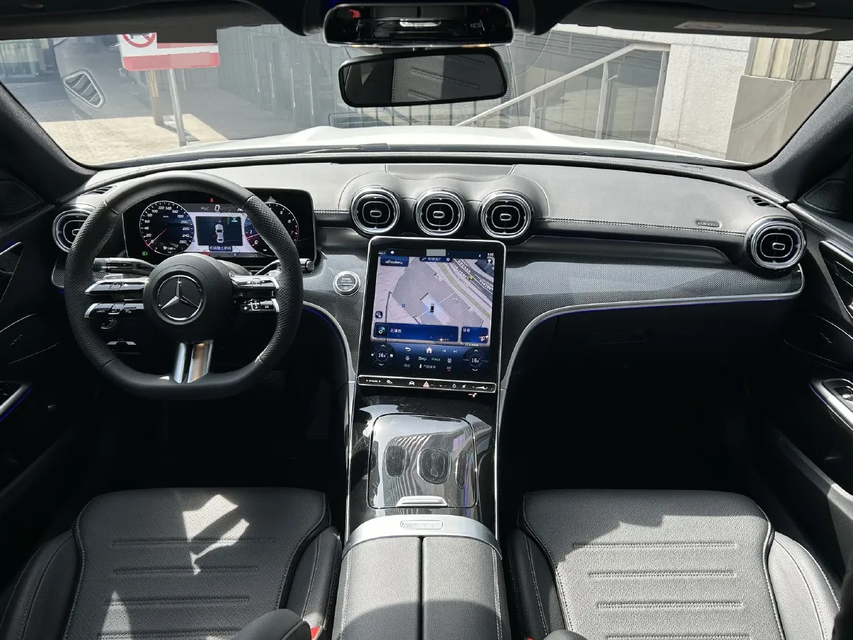 2025 Mercedes-Benz C Class 1.5T 204HP L4 9AT,autocango,china used car exporter,china ev exporter,chinese used car exporter,chinese used ev exporter