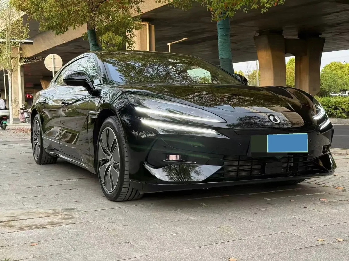 2024 Denza DenzaZ9GT 2.0T 207HP L4 E-CVT PHEV 38.5KWH,autocango,china used car exporter,china ev exporter,chinese used car exporter,chinese used ev exporter