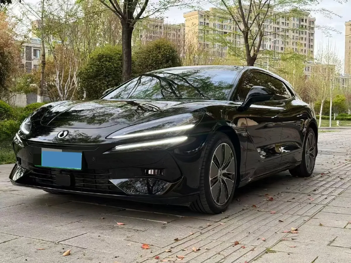 2024 Denza DenzaZ9GT 2.0T 207HP L4 E-CVT PHEV 38.5KWH,autocango,china used car exporter,china ev exporter,chinese used car exporter,chinese used ev exporter