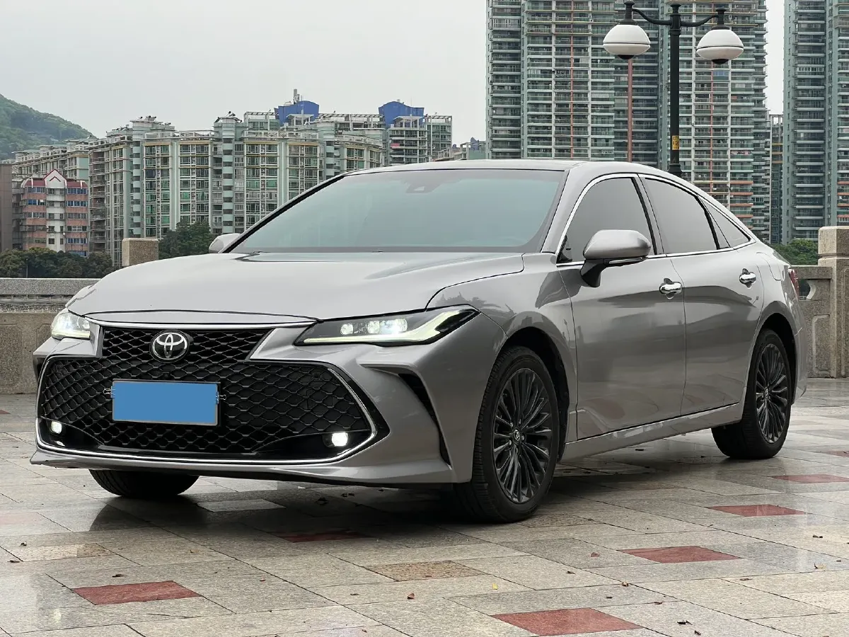 2023 Toyota Avalon 2.5L 207HP L4 8AT,autocango,china used car exporter,china ev exporter,chinese used car exporter,chinese used ev exporter