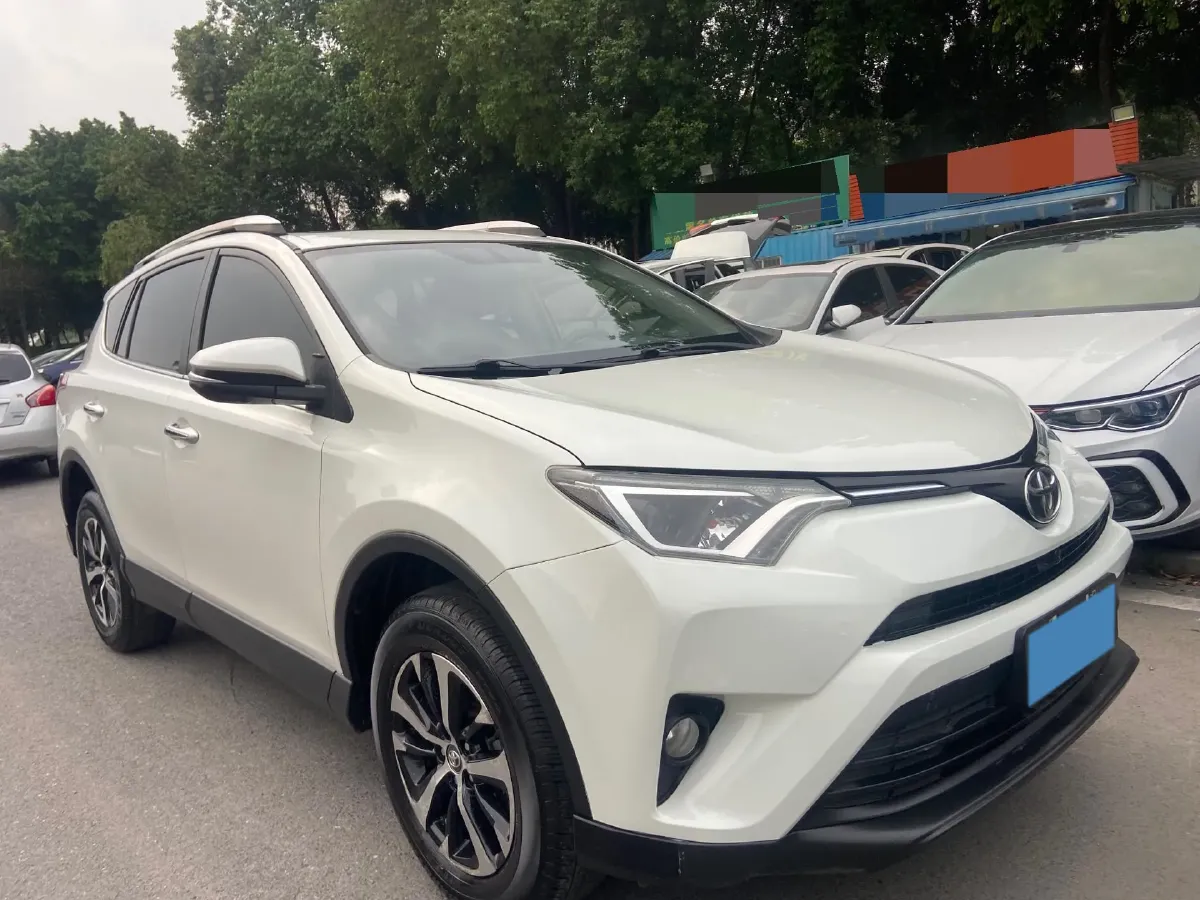 2018 Toyota RAV4 2.0L 151HP L4 CVT,autocango,china used car exporter,china ev exporter,chinese used car exporter,chinese used ev exporter