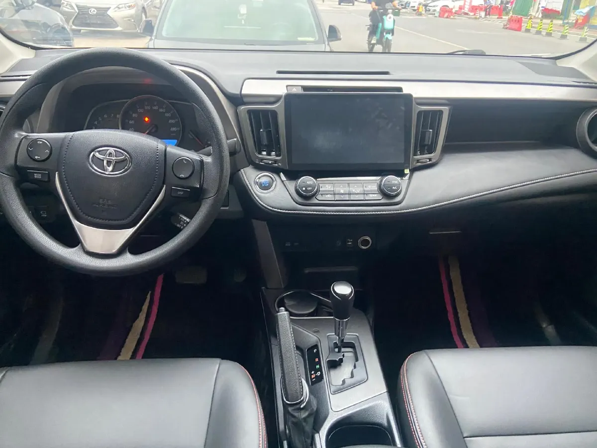2018 Toyota RAV4 2.0L 151HP L4 CVT,autocango,china used car exporter,china ev exporter,chinese used car exporter,chinese used ev exporter