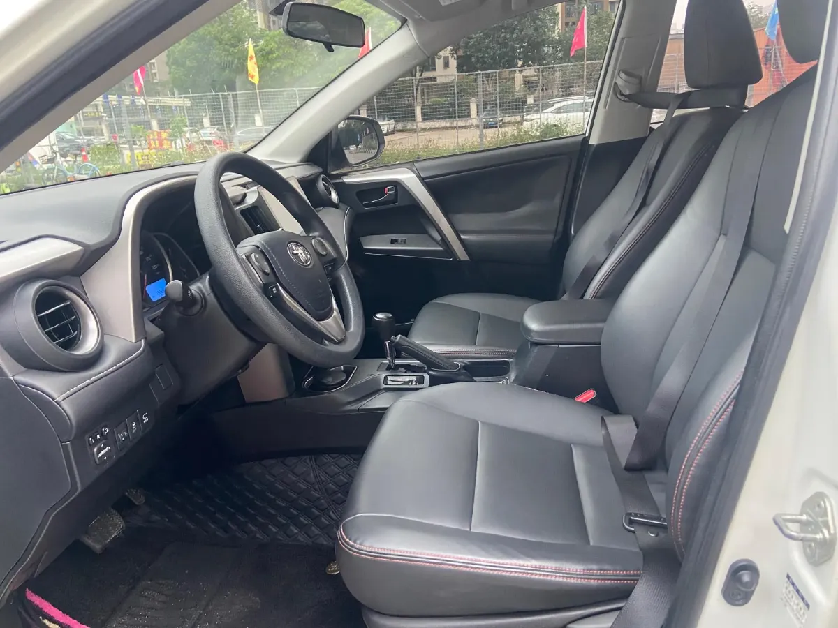 2018 Toyota RAV4 2.0L 151HP L4 CVT,autocango,china used car exporter,china ev exporter,chinese used car exporter,chinese used ev exporter