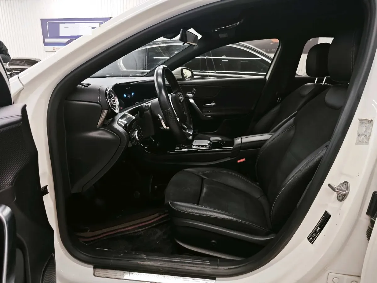 2020 Mercedes-Benz A Class 1.3T 163HP L4 7DCT,autocango,china used car exporter,china ev exporter,chinese used car exporter,chinese used ev exporter