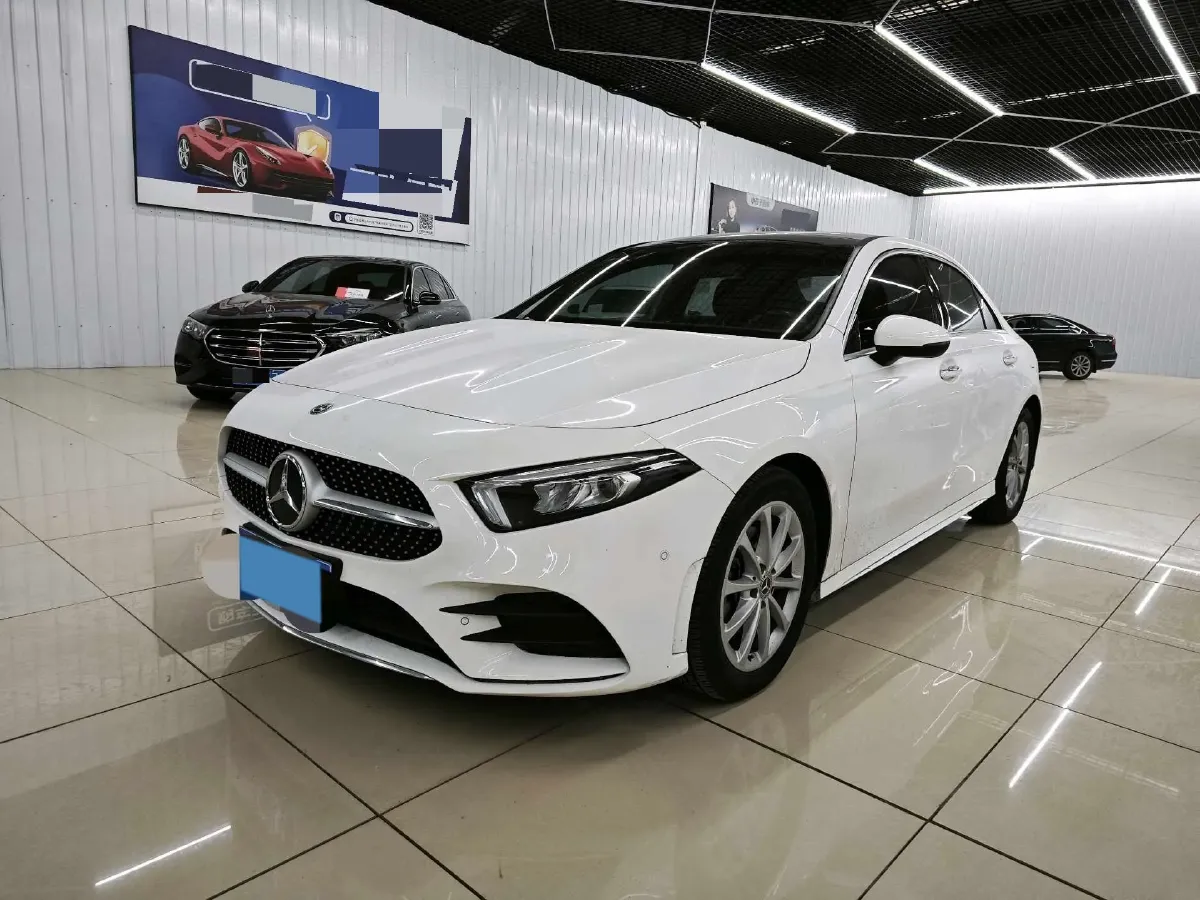 2020 Mercedes-Benz A Class 1.3T 163HP L4 7DCT,autocango,china used car exporter,china ev exporter,chinese used car exporter,chinese used ev exporter