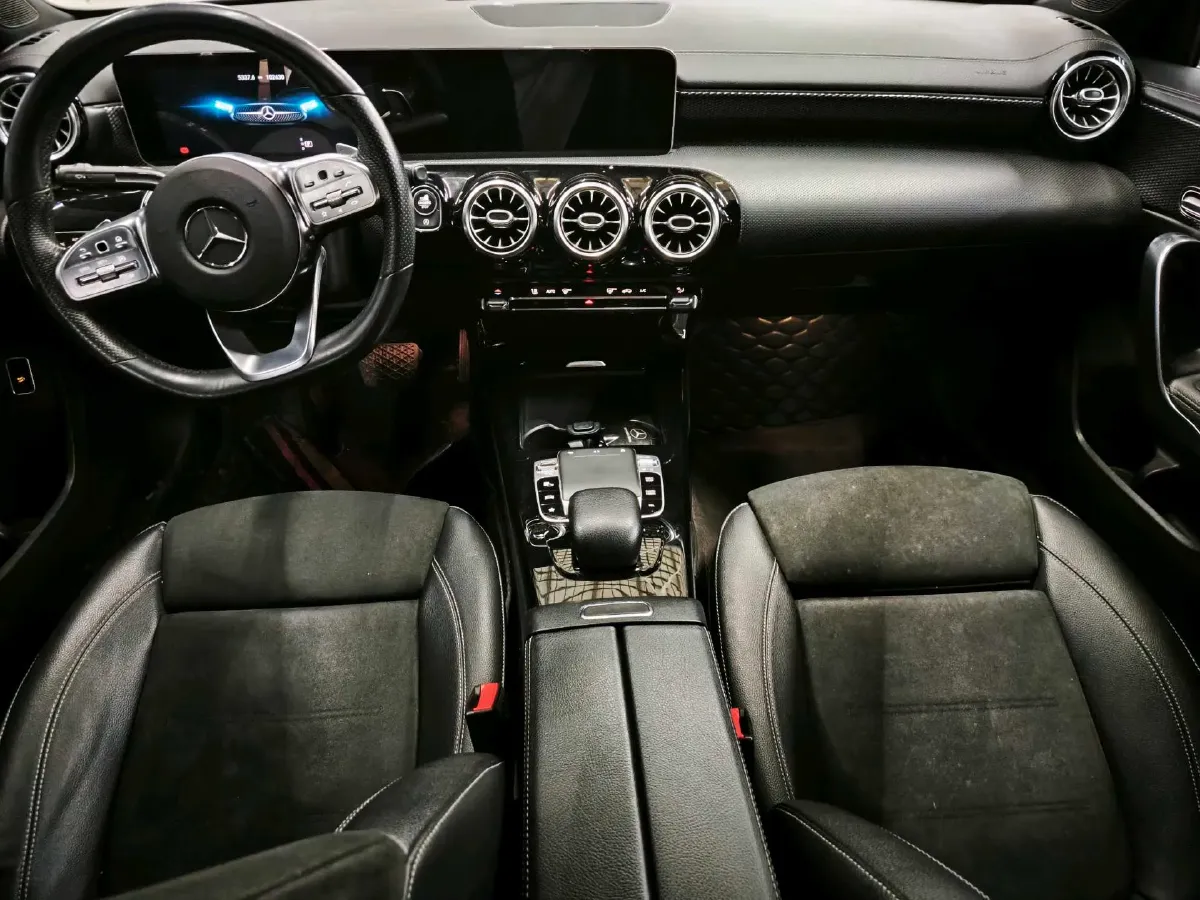 2020 Mercedes-Benz A Class 1.3T 163HP L4 7DCT,autocango,china used car exporter,china ev exporter,chinese used car exporter,chinese used ev exporter