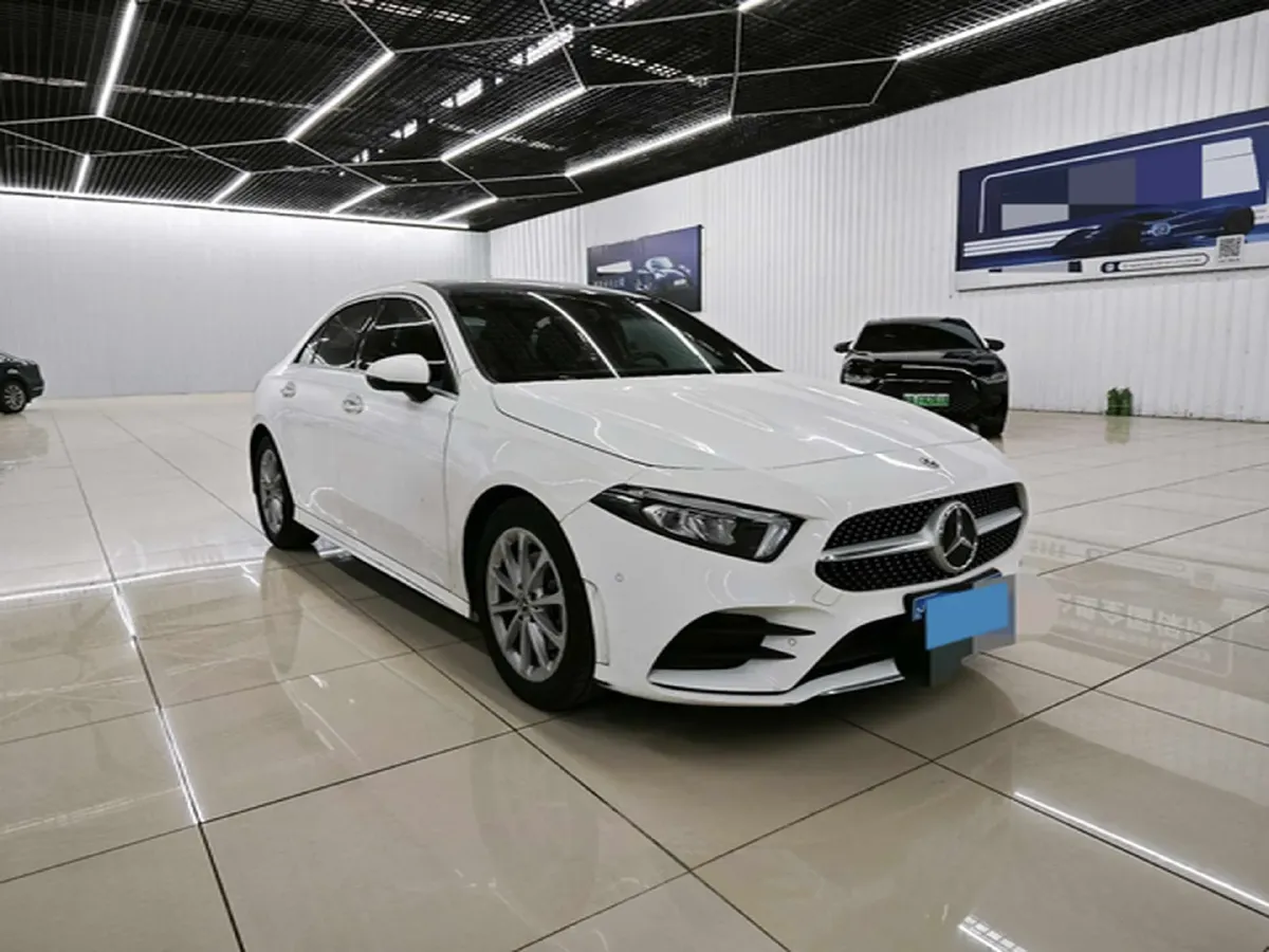 2020 Mercedes-Benz A Class 1.3T 163HP L4 7DCT,autocango,china used car exporter,china ev exporter,chinese used car exporter,chinese used ev exporter