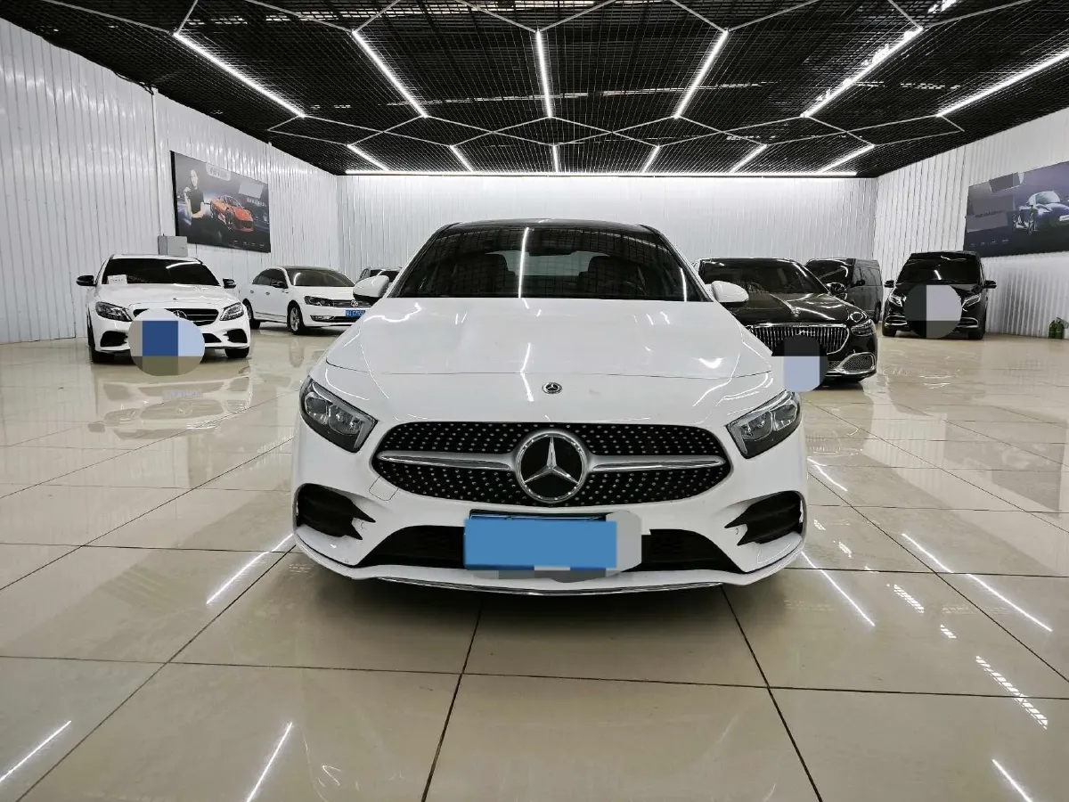 2020 Mercedes-Benz A Class 1.3T 163HP L4 7DCT,autocango,china used car exporter,china ev exporter,chinese used car exporter,chinese used ev exporter