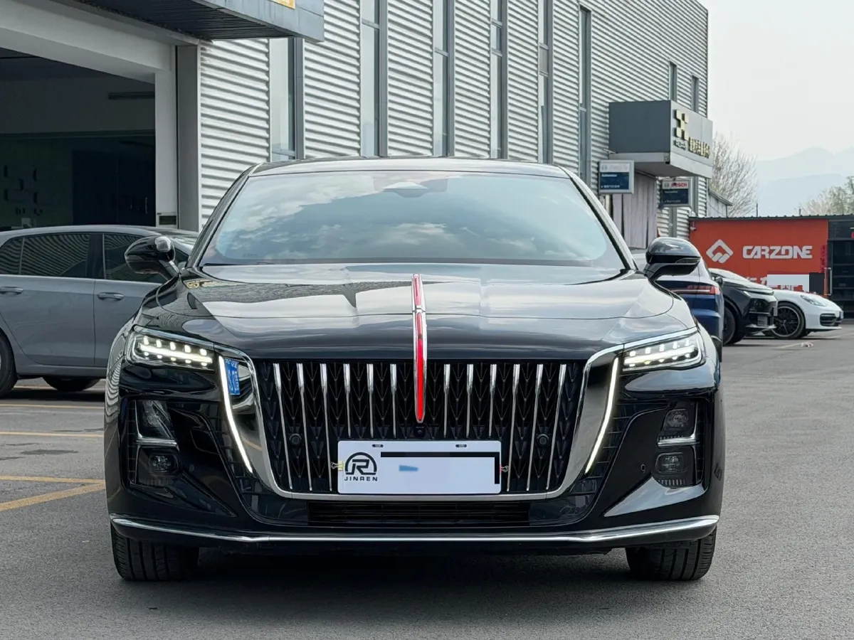 2024 HongQi H5 2.0T 224HP L4 8AT,autocango,china used car exporter,china ev exporter,chinese used car exporter,chinese used ev exporter