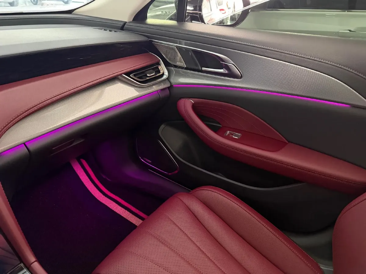 2024 HongQi H5 2.0T 224HP L4 8AT,autocango,china used car exporter,china ev exporter,chinese used car exporter,chinese used ev exporter