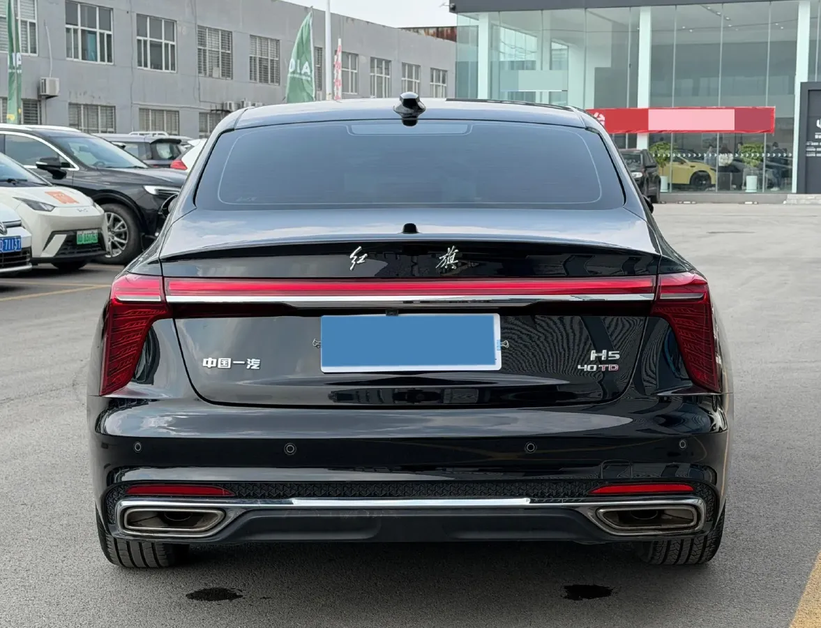 2024 HongQi H5 2.0T 224HP L4 8AT,autocango,china used car exporter,china ev exporter,chinese used car exporter,chinese used ev exporter