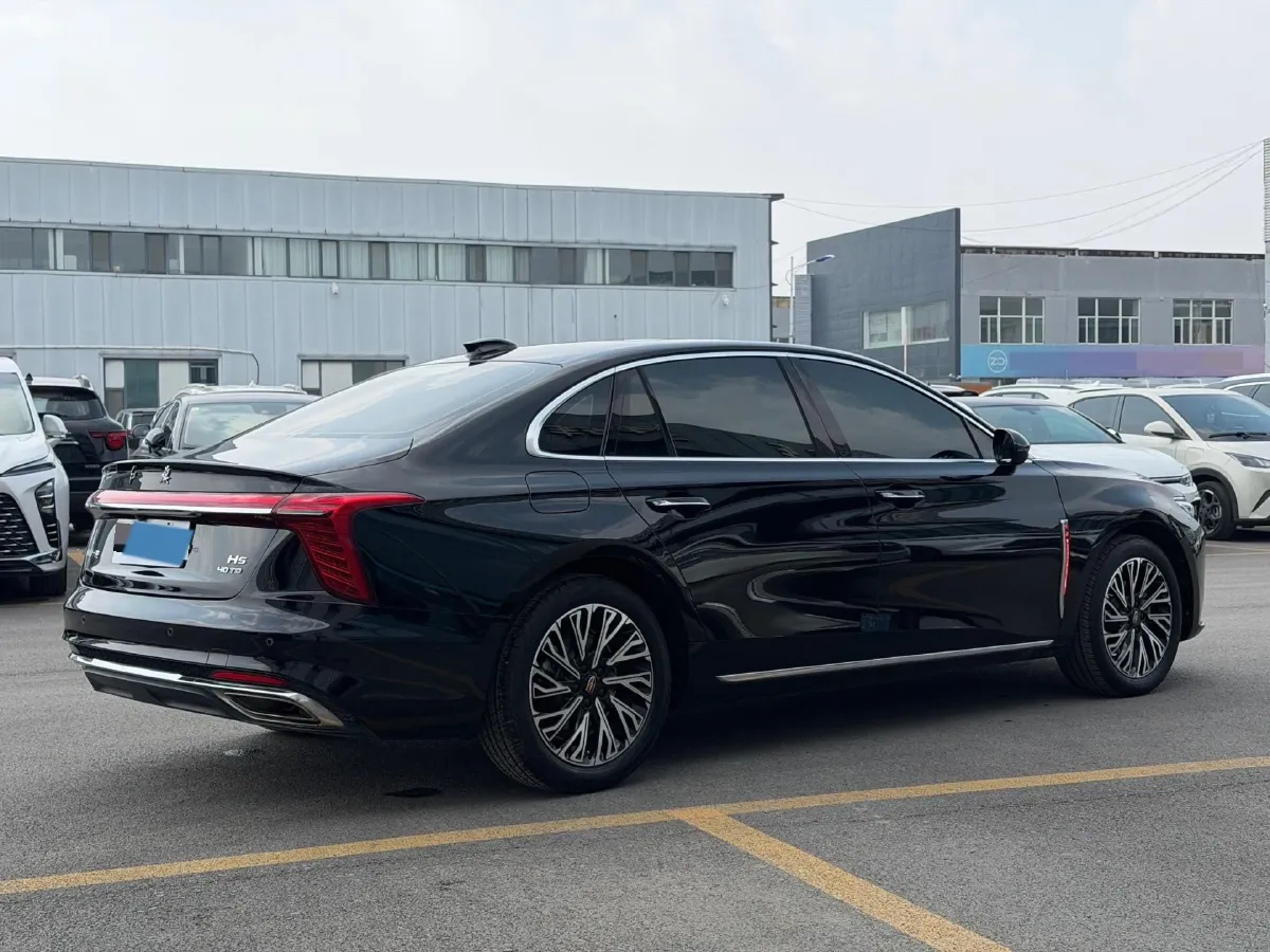 2024 HongQi H5 2.0T 224HP L4 8AT,autocango,china used car exporter,china ev exporter,chinese used car exporter,chinese used ev exporter